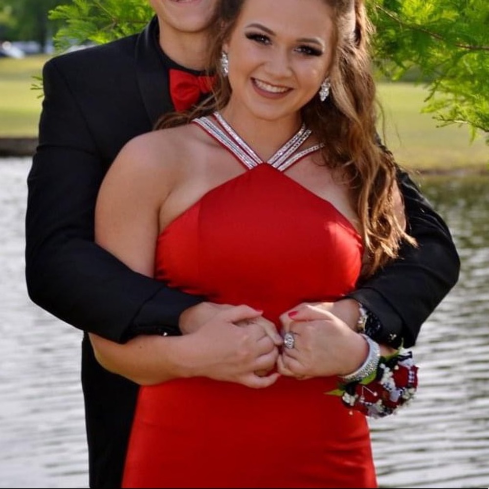 Camille La Vie - red, long,formal dress, size 6 - Picture 7 of 10